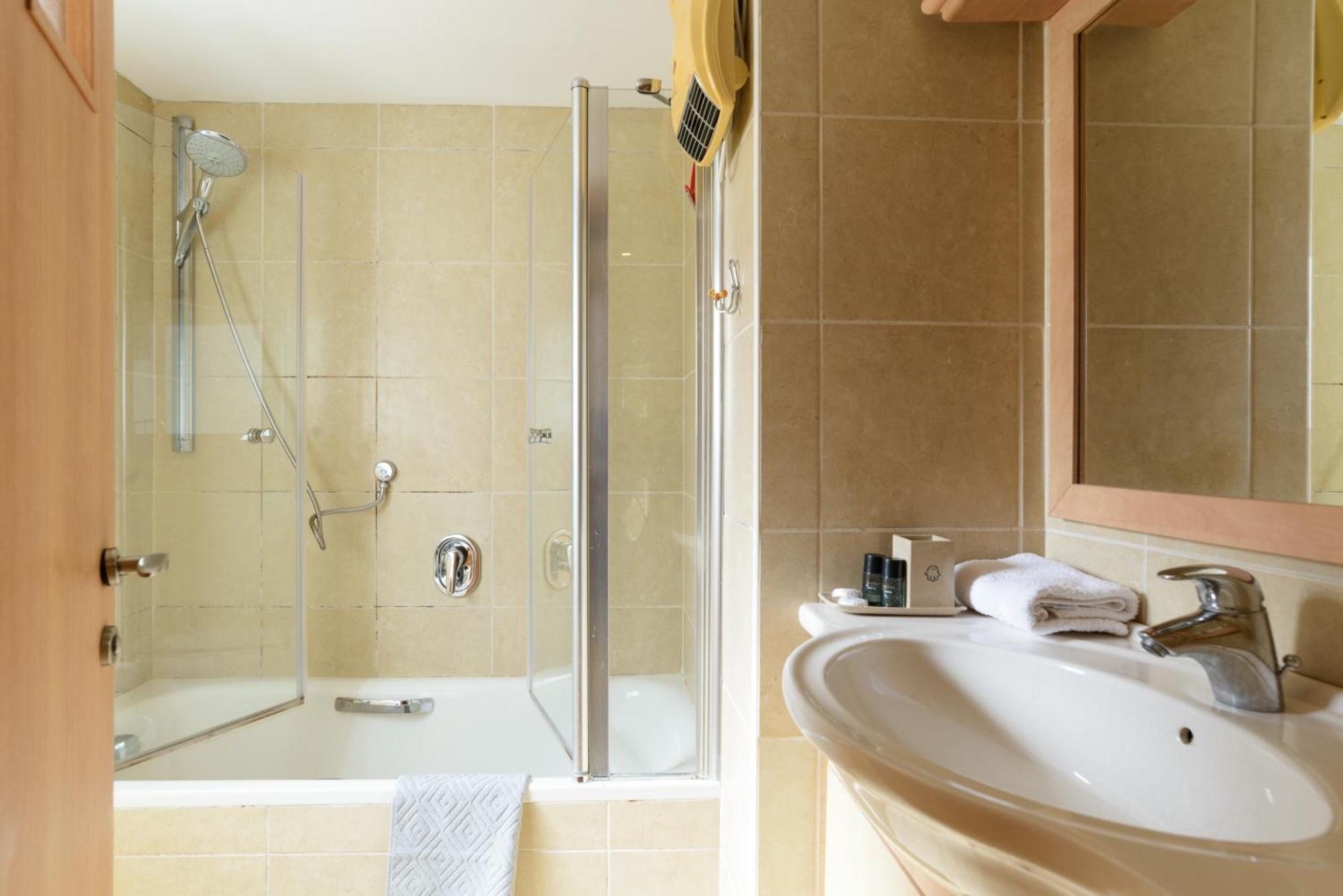 Cosy 1Br Near Beach By Feelhome Tel Aviv Exterior foto